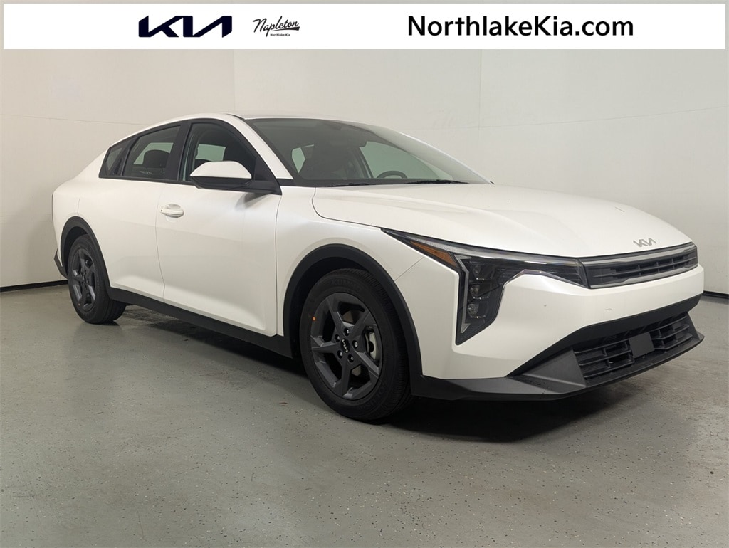 2025 Kia K4 LXS's photo