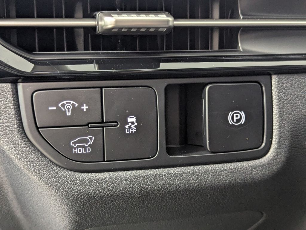 2026 Kia Sportage SX - Photo 13