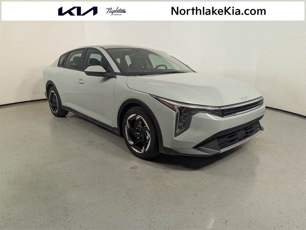 2025 Kia K4 EX's photo