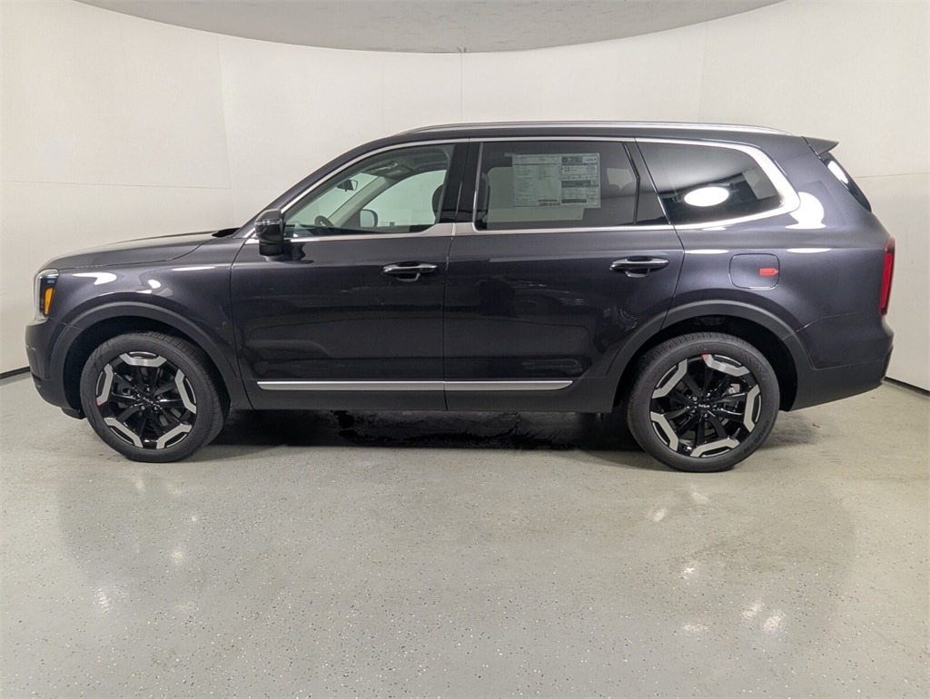 2025 Kia Telluride S photo 4