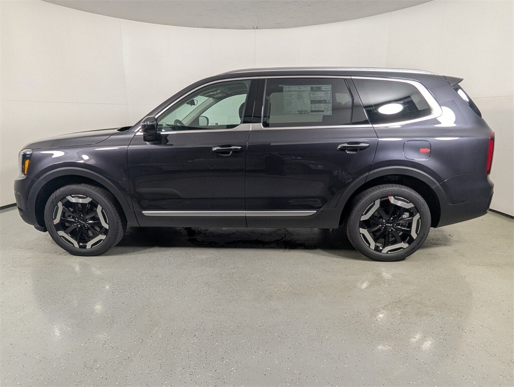 New 2025 Kia Telluride S SUV