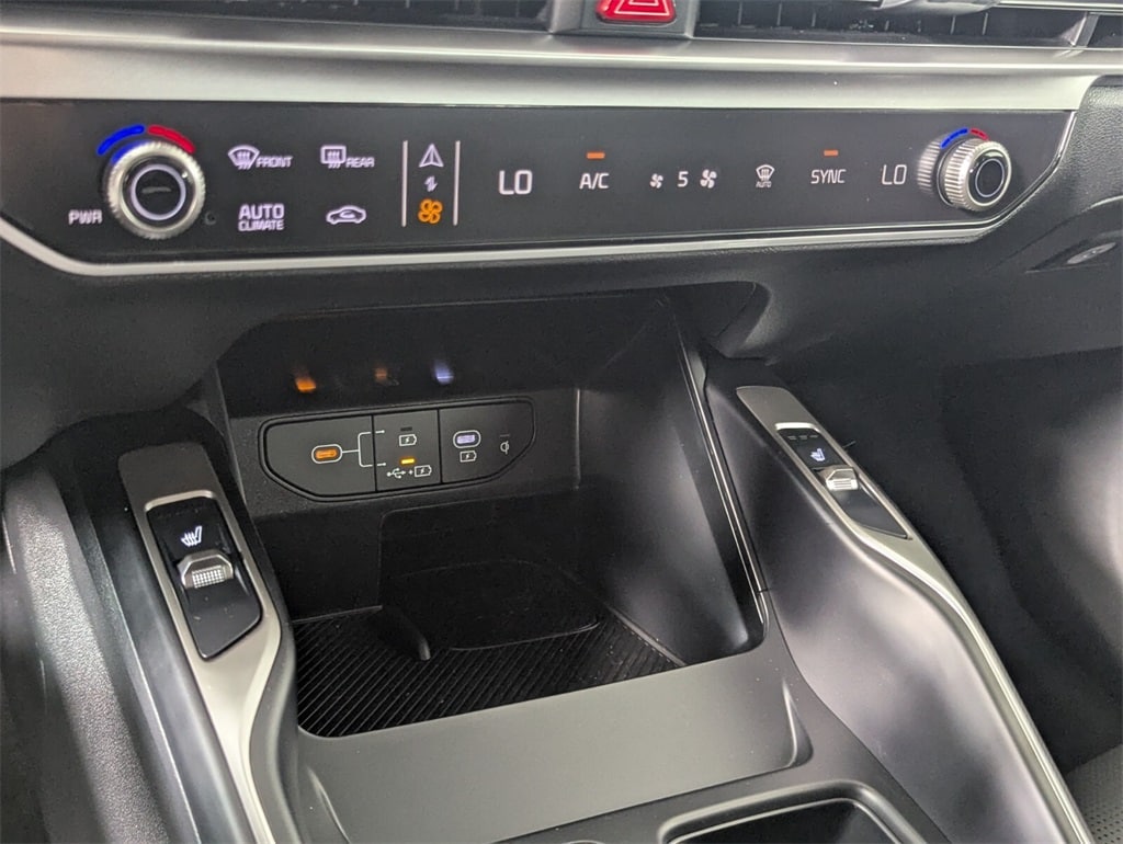 2026 Kia Sorento S photo 19