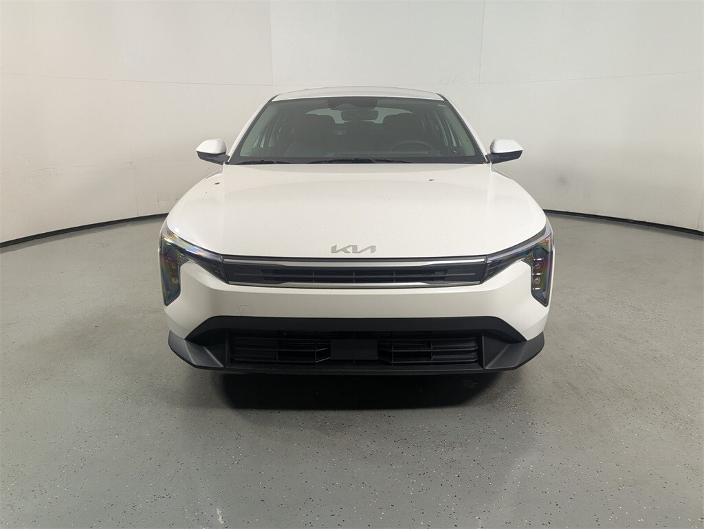 New 2025 Kia K4 LXS Sedan