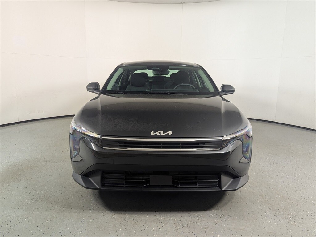 New 2025 Kia K4 LXS Sedan