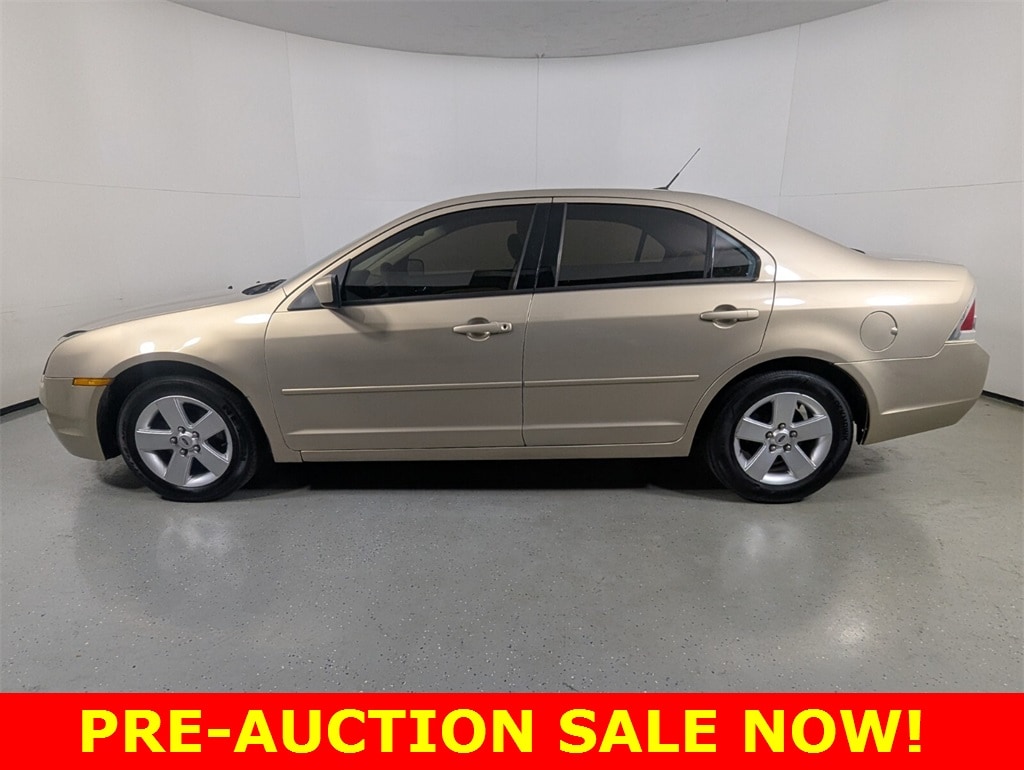 Used 2007 Ford Fusion SE Sedan