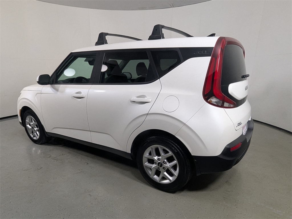 2022 Kia Soul LX photo 3