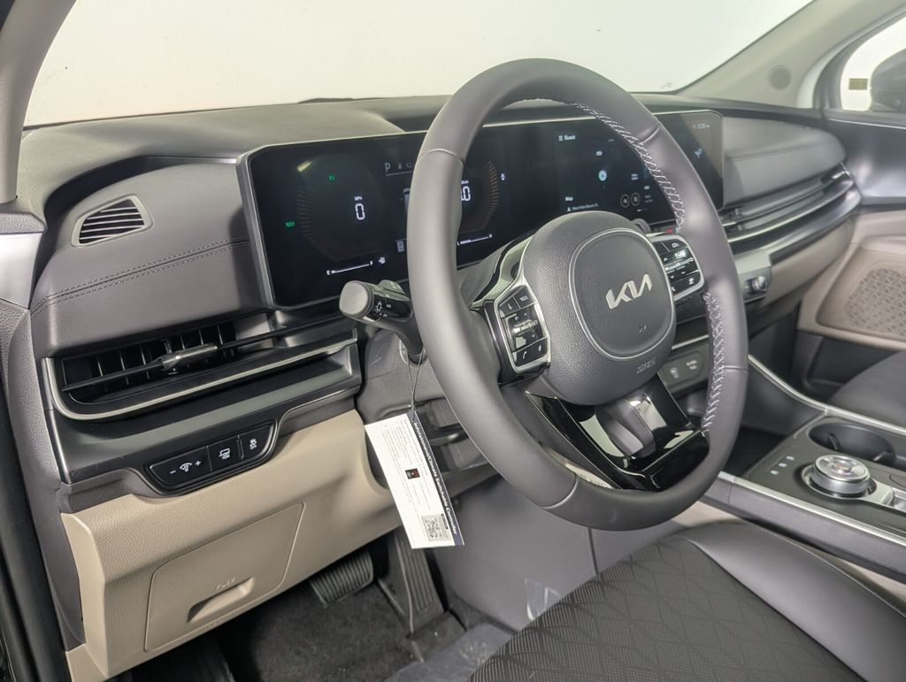 2026 Kia Carnival LXS - Photo 11
