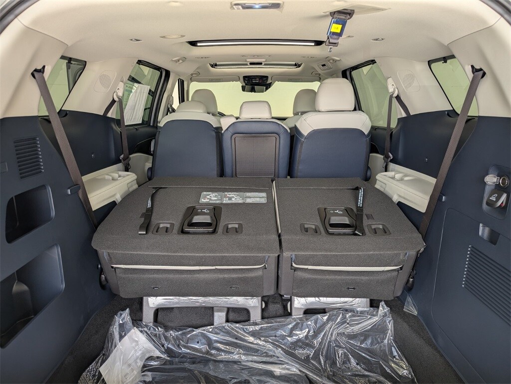 2026 Kia Carnival SX Prestige photo 26