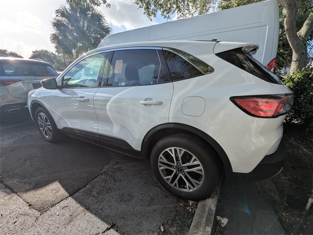 2022 Ford Escape SEL photo 8