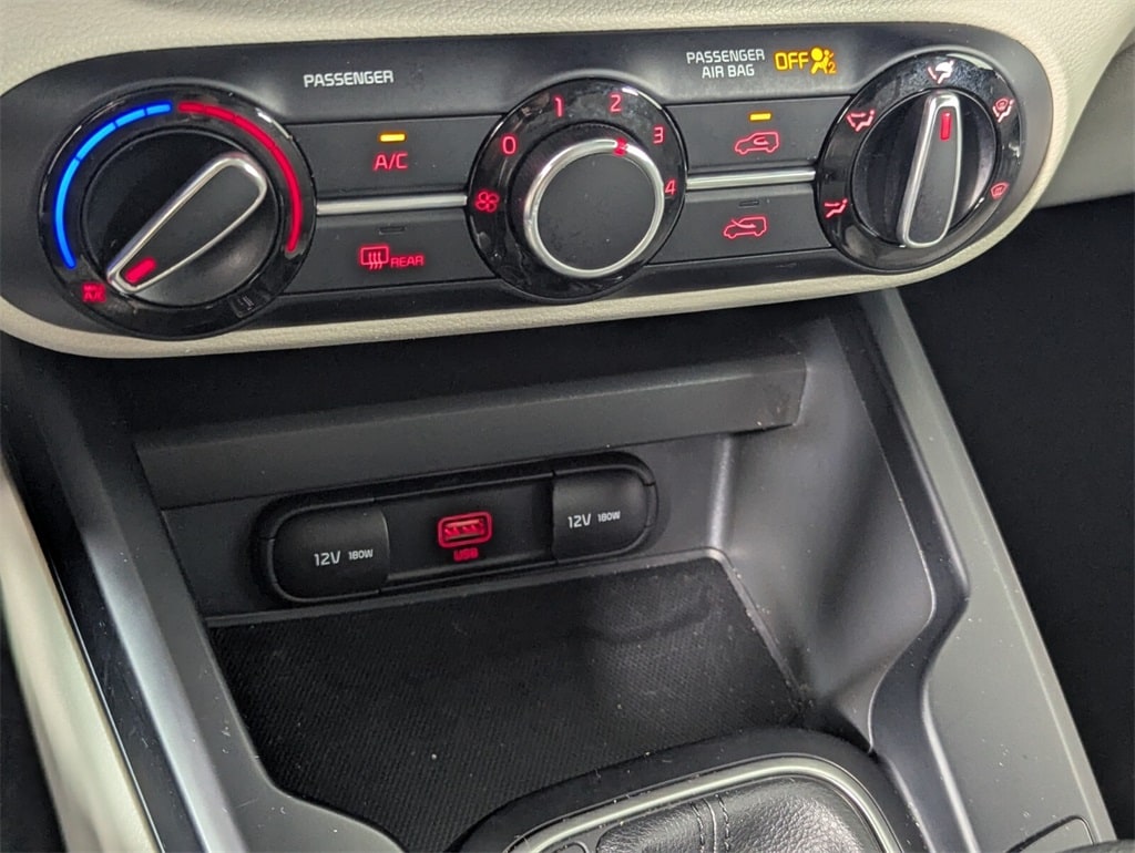 2022 Kia Soul LX photo 18