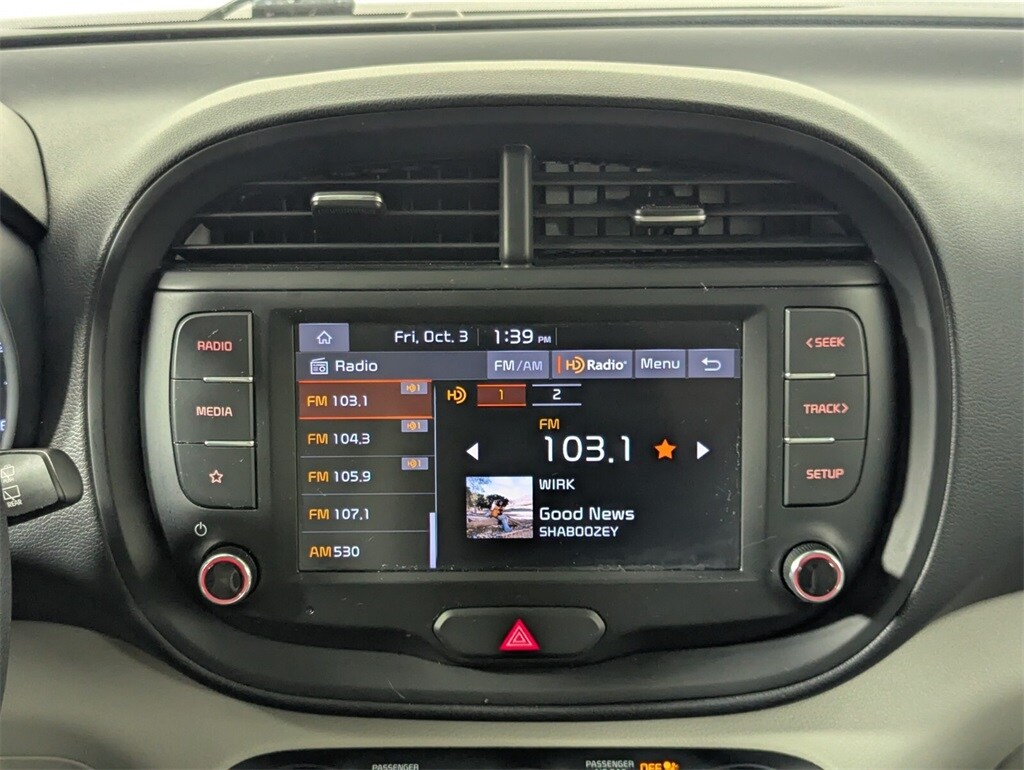 2022 Kia Soul LX photo 16