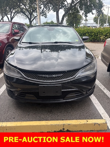 2015 Chrysler 200 S Sedan
