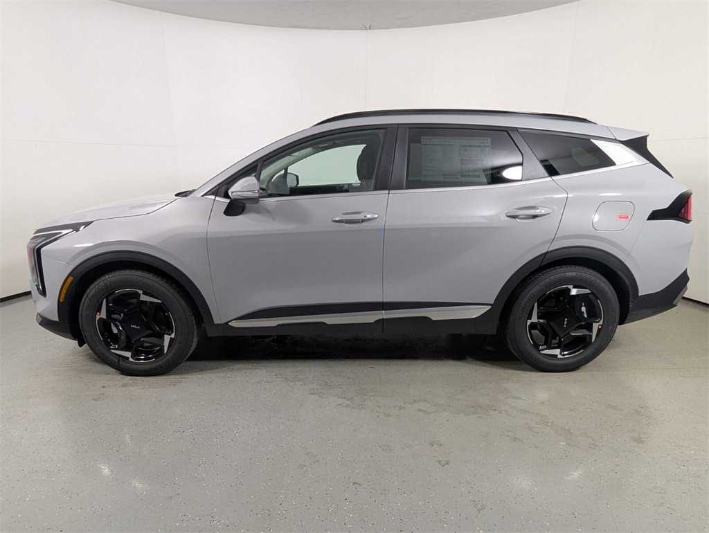2026 Kia Sportage EX photo 4