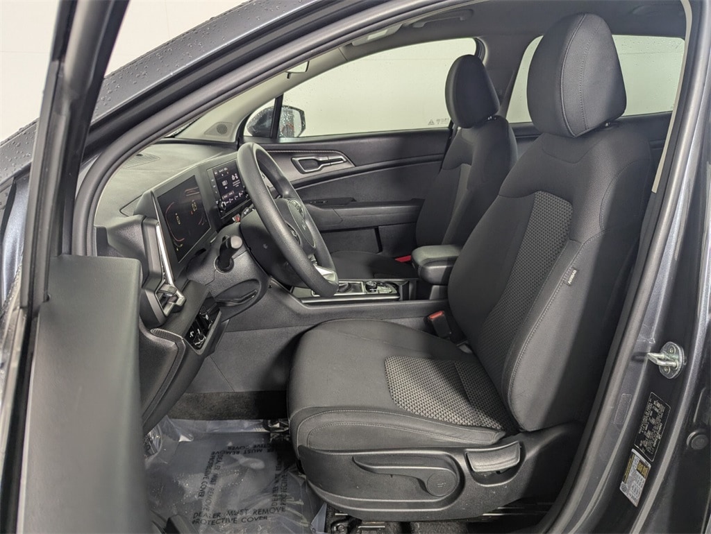 2023 Kia Sportage LX photo 12