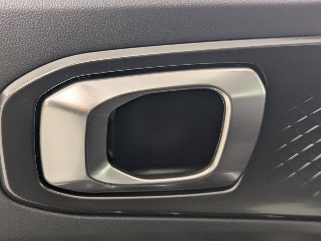 2025 Kia Sorento S - Photo 14