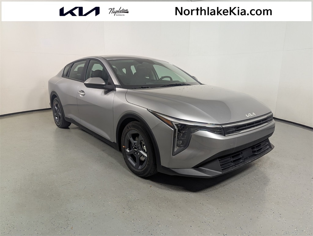 2025 Kia K4 LXS's photo