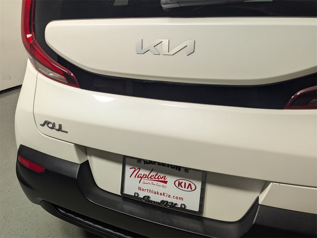 2022 Kia Soul LX photo 6