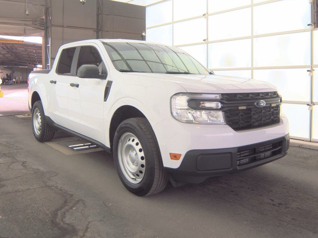 2022 Ford Maverick XL photo 3