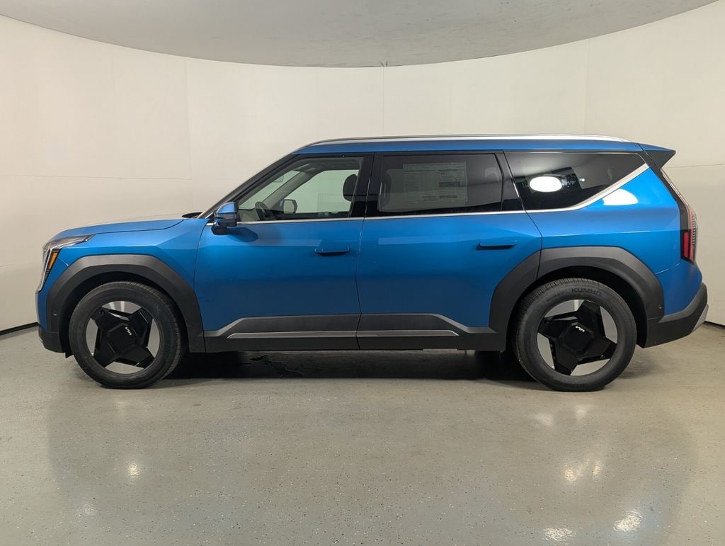 New 2026 Kia EV9 Wind SUV