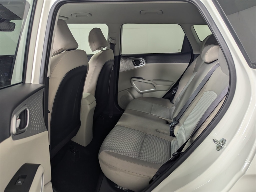 2022 Kia Soul LX photo 22