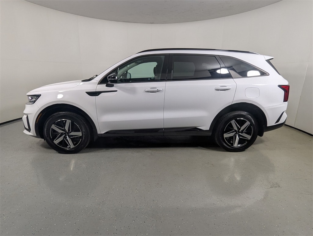 2023 Kia Sorento S photo 4