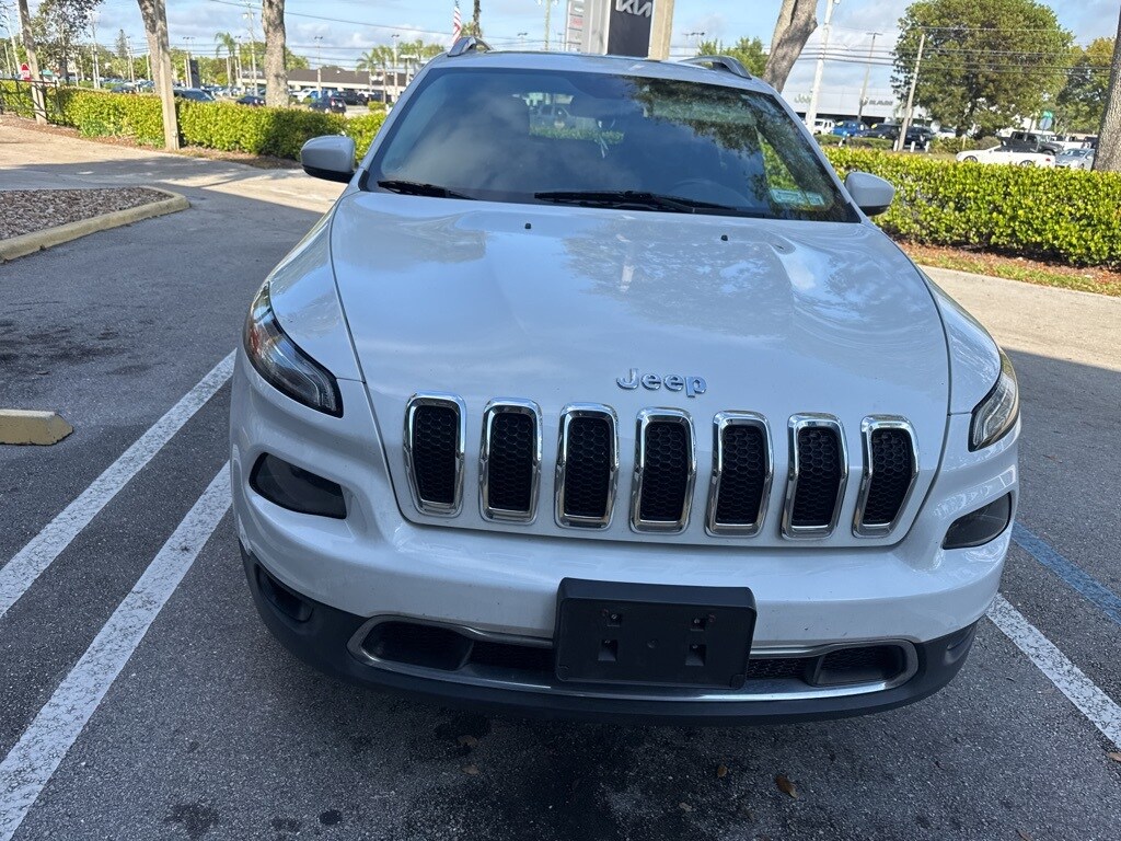 2016 Jeep Cherokee Limited photo 2