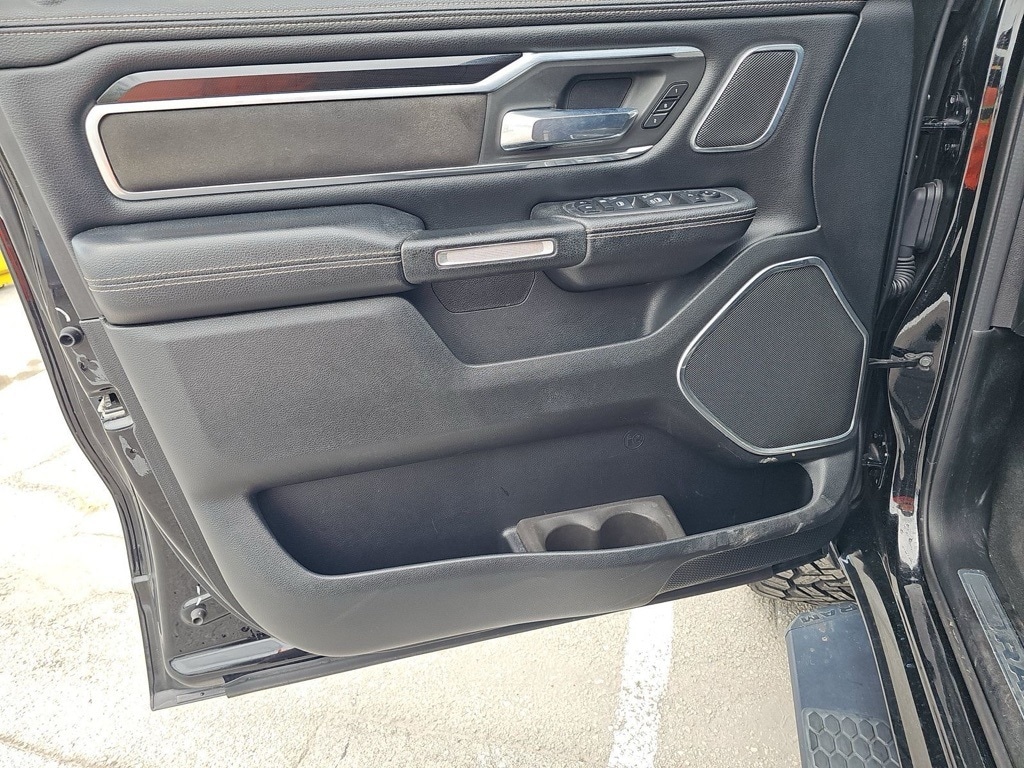 2020 Ram 1500 Laramie photo 9