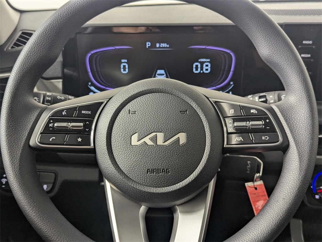 2026 Kia Seltos LX photo 14
