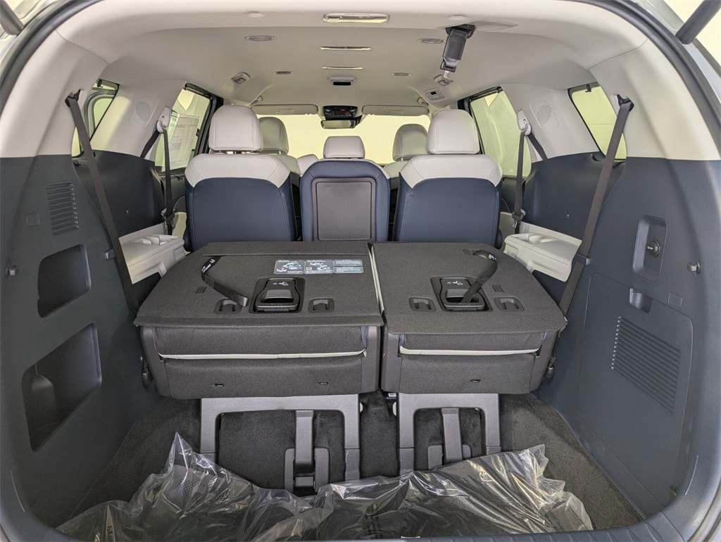 2026 Kia Carnival EX photo 25
