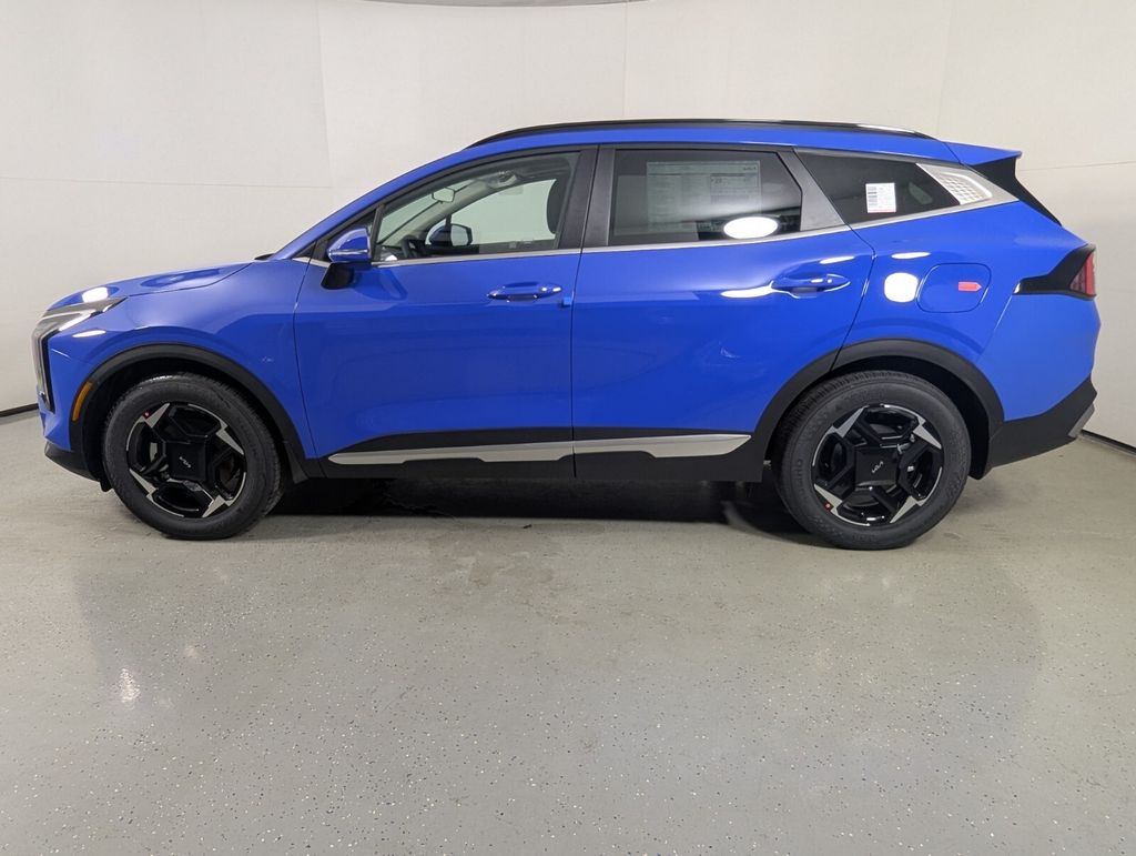 2026 Kia Sportage EX - Photo 4