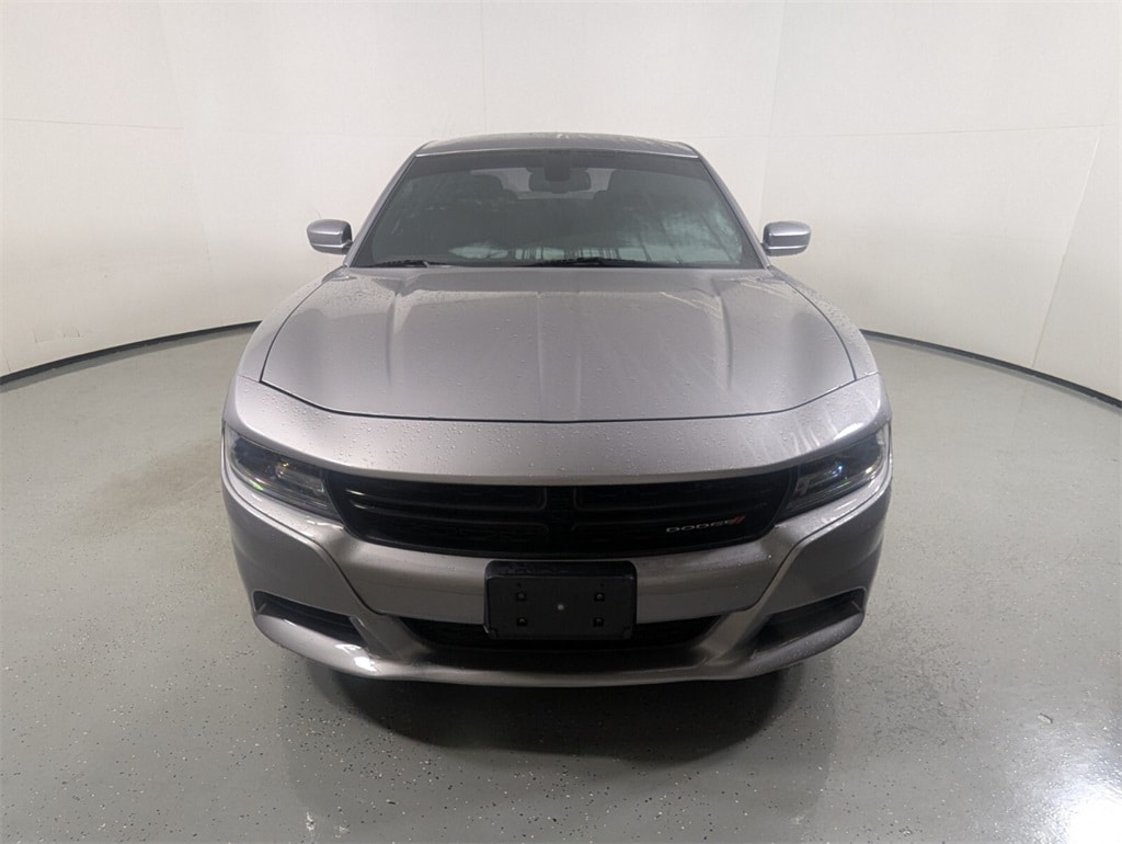 2015 Dodge Charger SXT photo 2