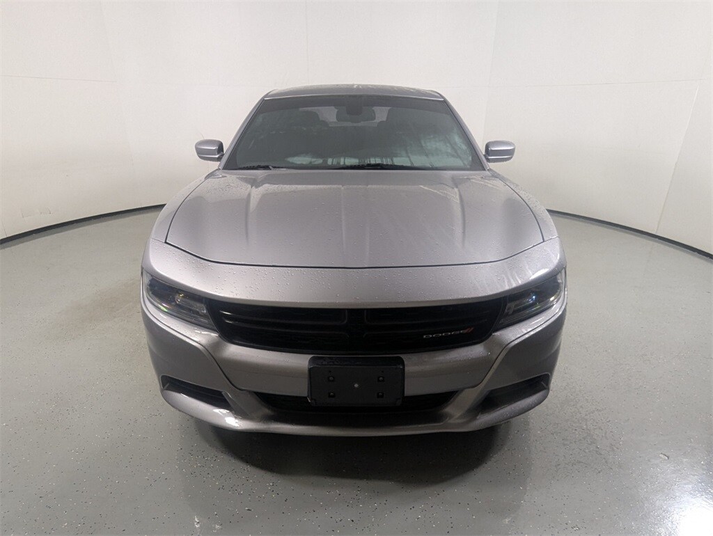 2015 Dodge Charger SXT photo 2