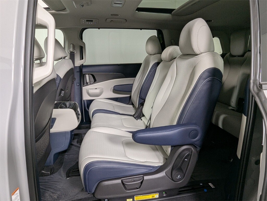 2026 Kia Carnival SX Prestige photo 22
