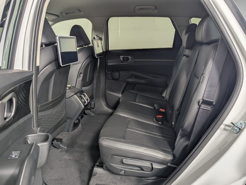 2026 Kia Sorento S - Photo 26