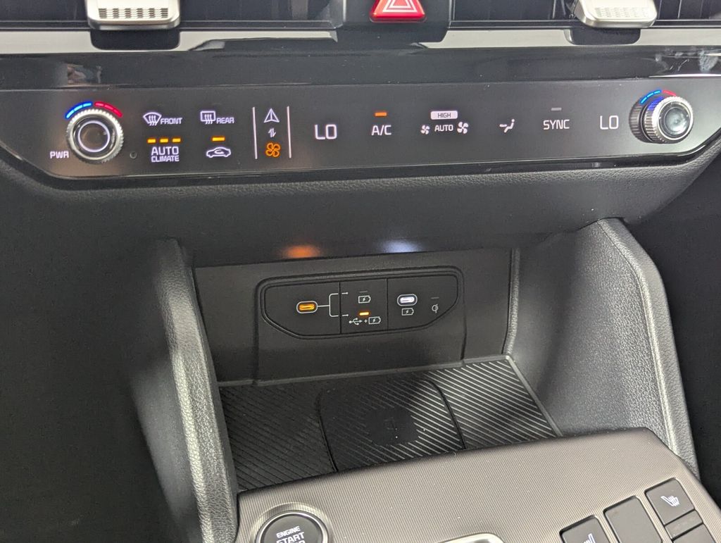 2026 Kia Sportage EX - Photo 23