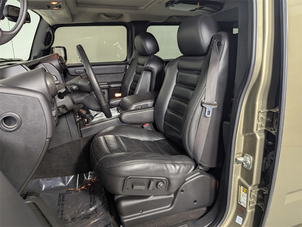 2005 Hummer H2 Base photo 9