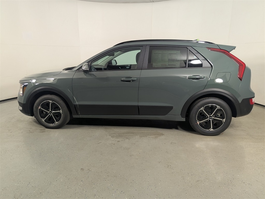 2026 Kia Niro EX photo 4
