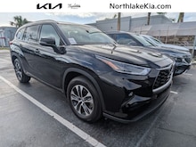 2022 Toyota Highlander XLE SUV