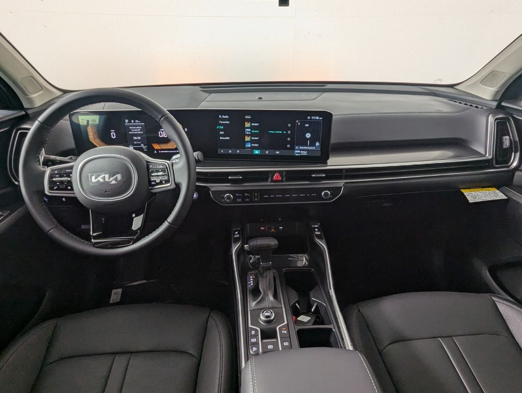 2025 Kia Sorento S - Photo 15