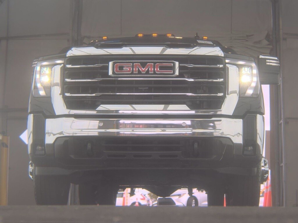 2024 Gmc Sierra HD SLT photo 2