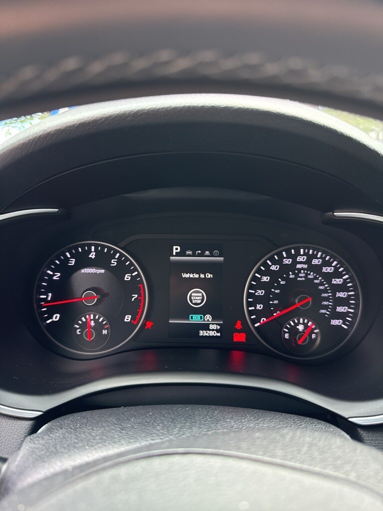 2022 Kia Stinger GT-Line photo 2