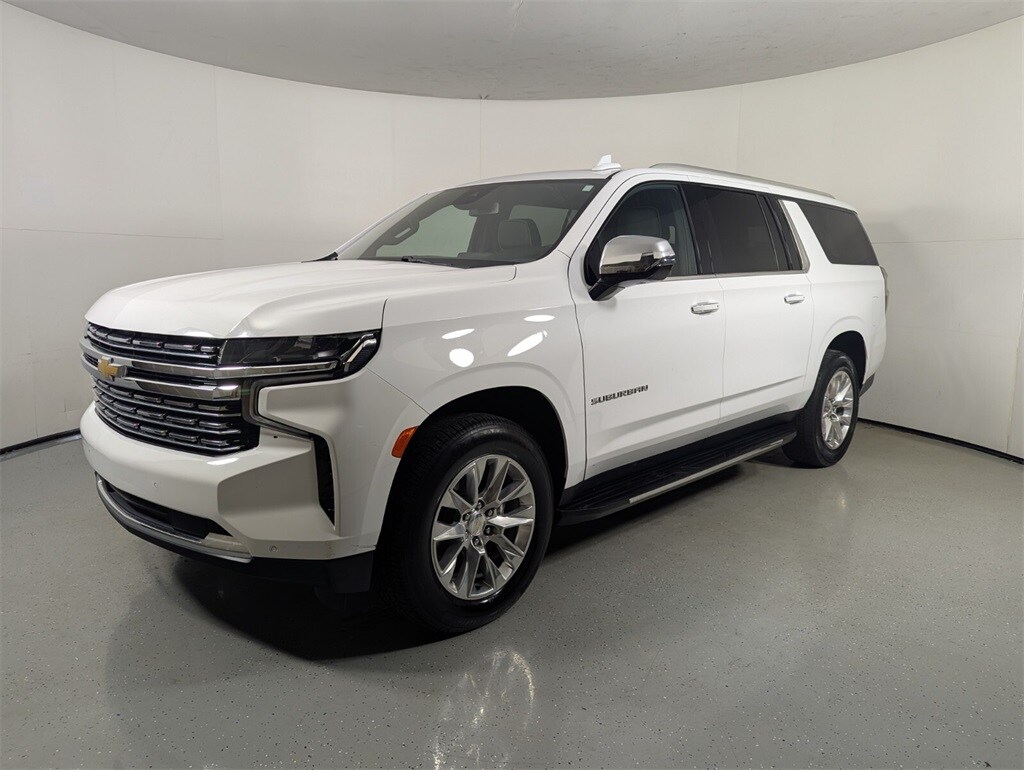 2023 Chevrolet Suburban Premier photo 3