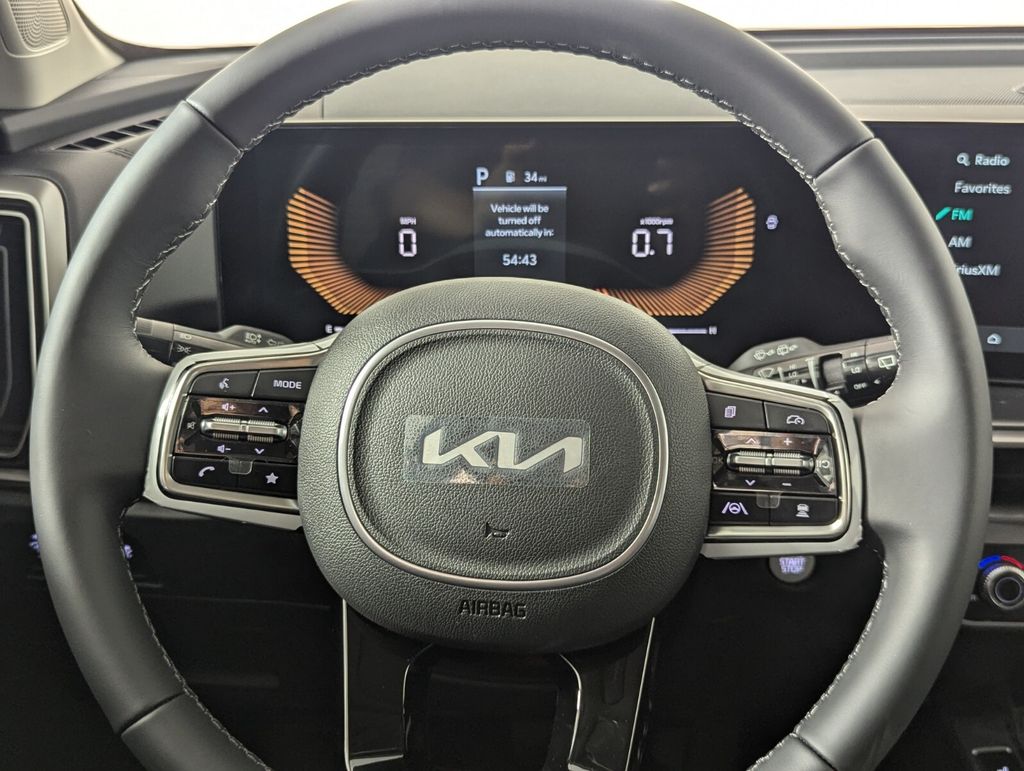 2025 Kia Sorento S - Photo 17