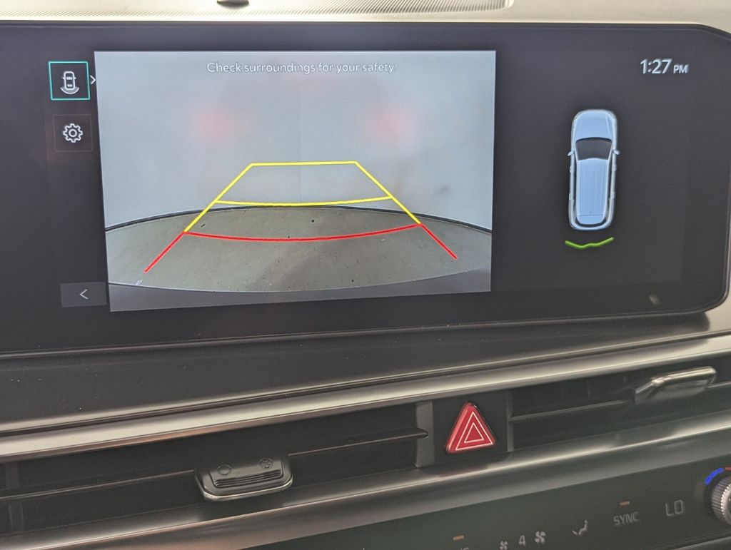 2025 Kia Sorento S - Photo 25