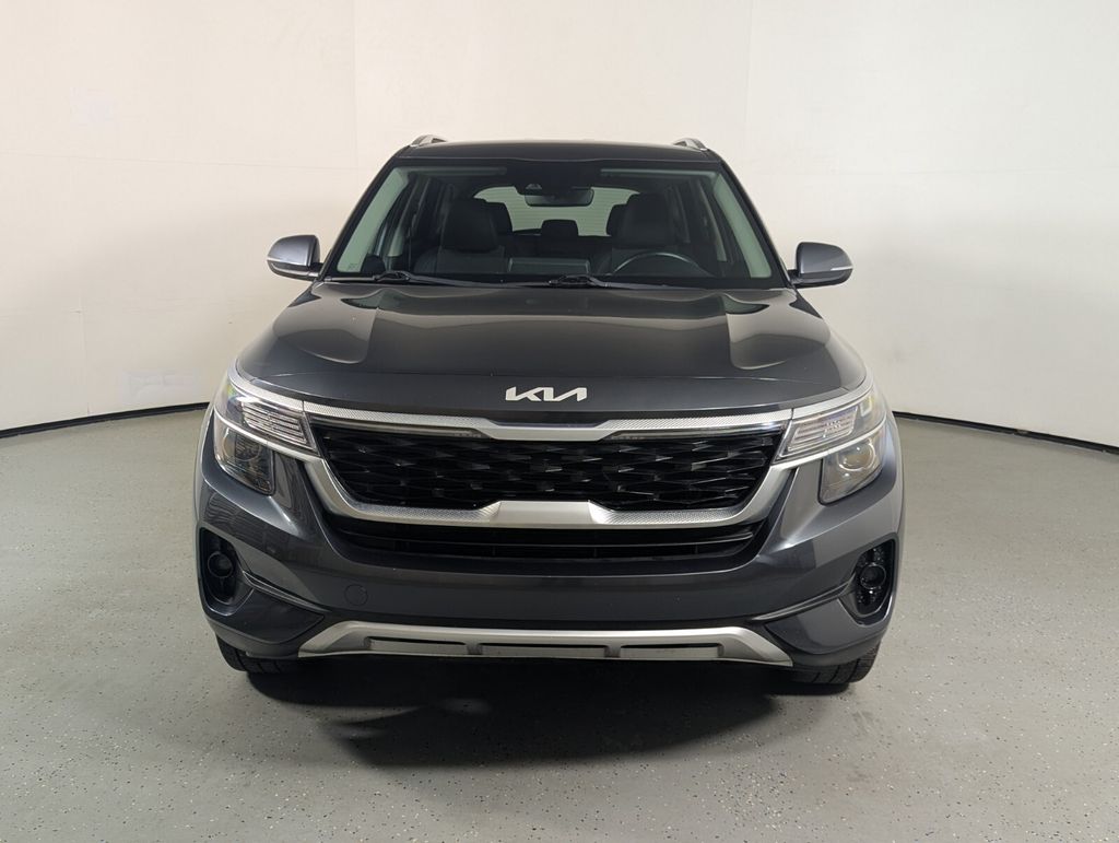 Used 2023 Kia Seltos S with VIN KNDEU2AA8P7350037 for sale in Palm Beach Gardens, FL