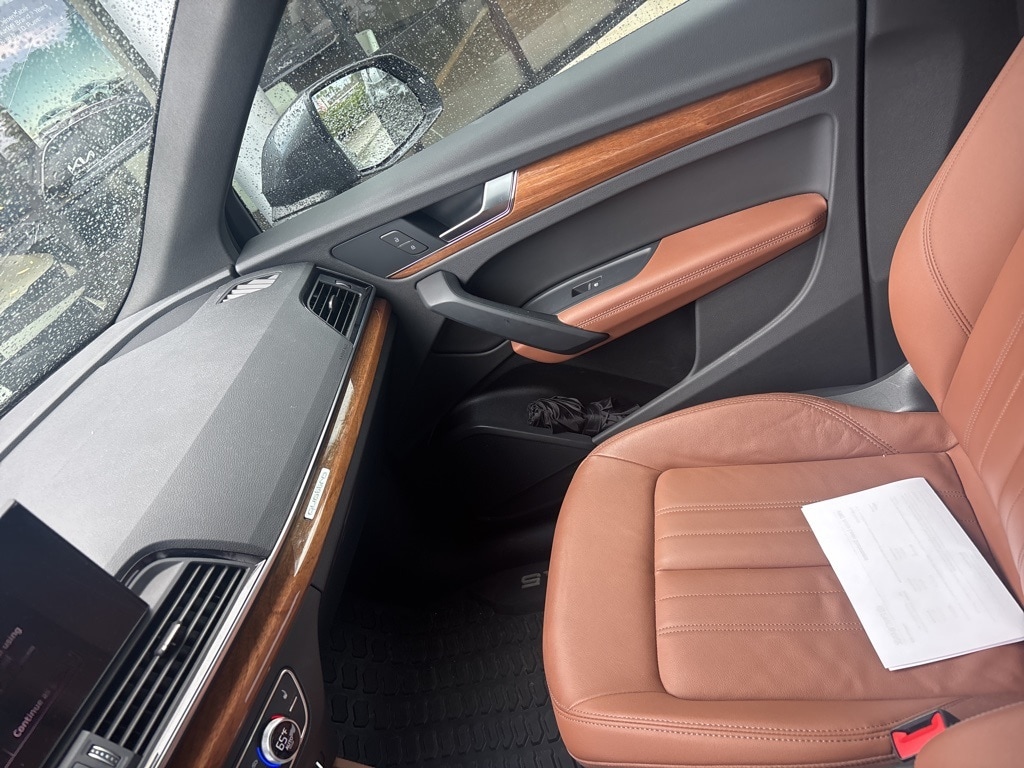 2022 Audi Q5 45 S line Premium photo 5