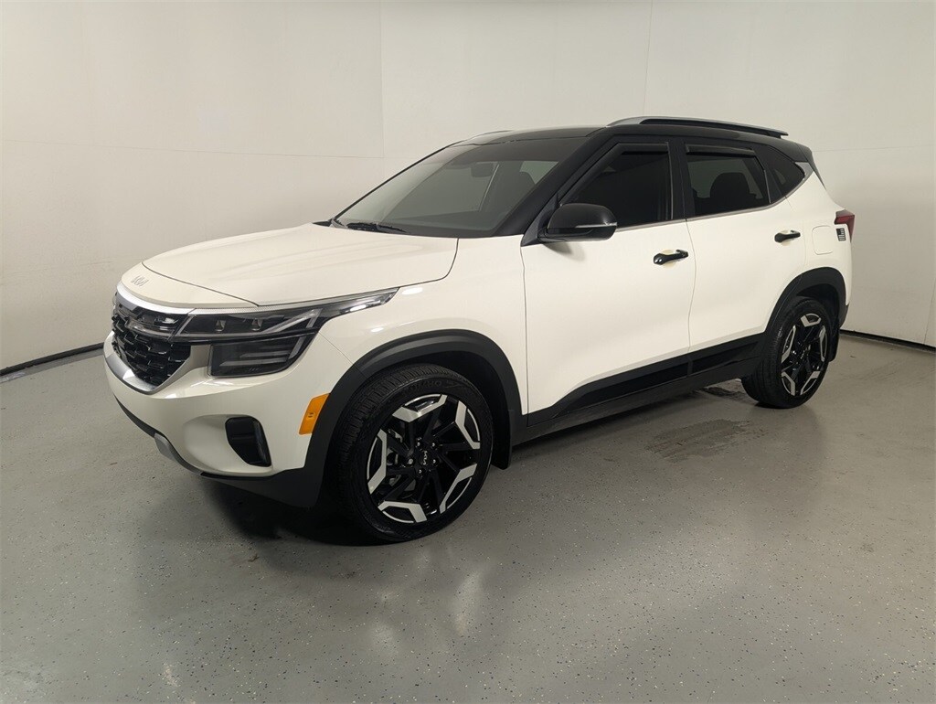 2025 Kia Seltos SX photo 3