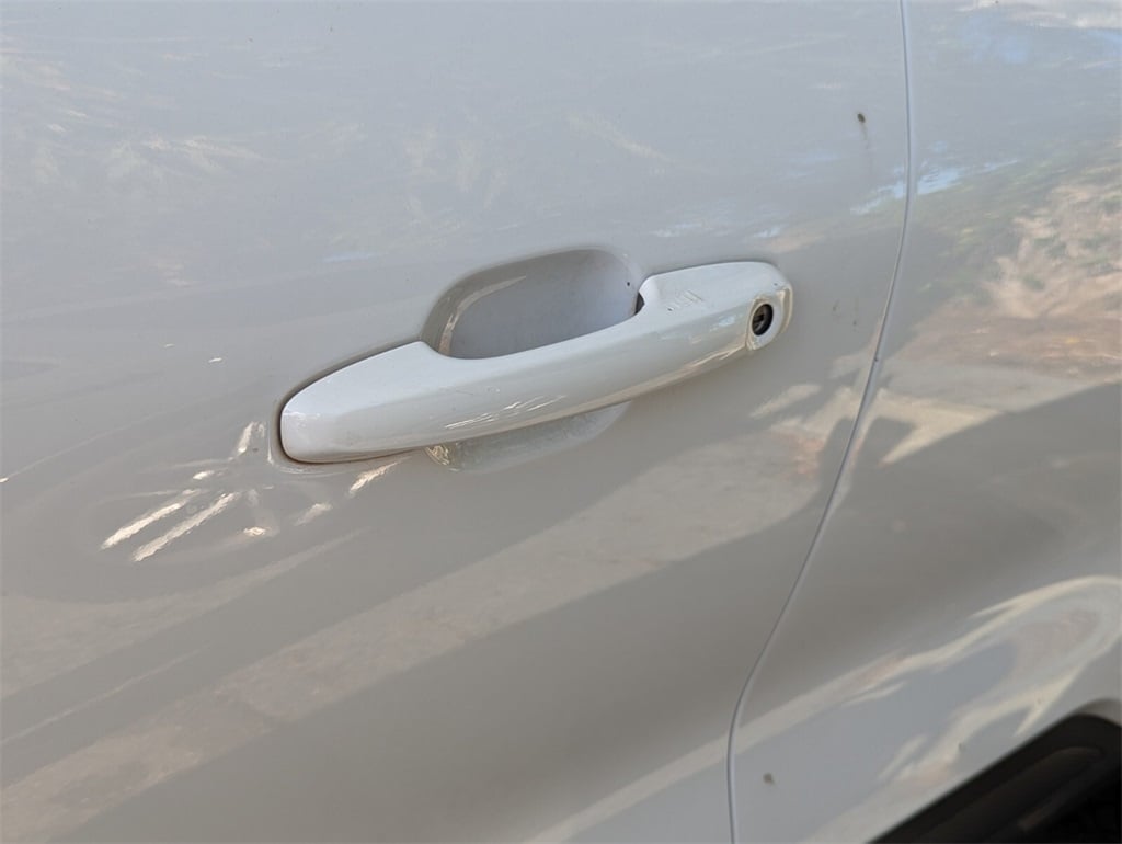 2022 Ford Escape SEL photo 7