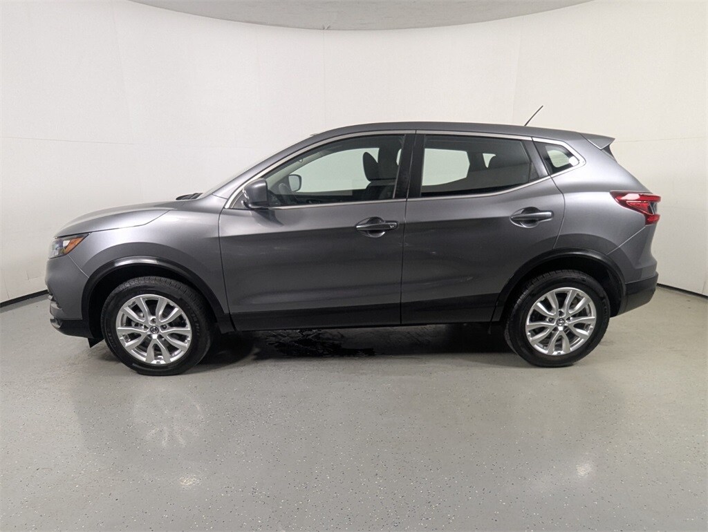 2021 Nissan Rogue Sport S photo 3