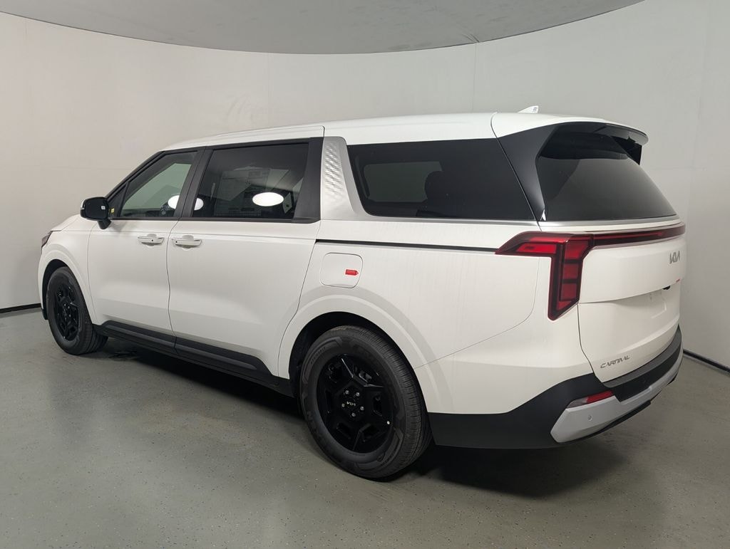 New 2026 Kia Carnival LXS Minivan/Van